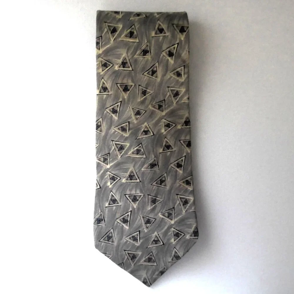 Zylos George Machado Men's Tie 100% Italian Silk Gray & Cream Geometric EUC